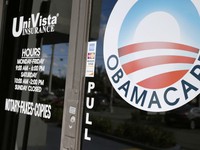 Hoãn bỏ phiếu dự luật thay thế Obamacare