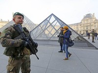 Áp lực chống khủng bố vẫn đè nặng nước Pháp