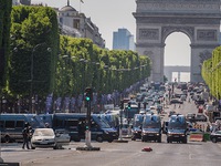 Thủ phạm đâm xe ở Champs Elysees thề trung thành với IS