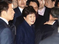 Hàn Quốc: Nhiều trợ lý cấp cao của bà Park Geun-hye đệ đơn từ chức