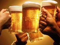1/3 nam giới uống rượu bia quá giới hạn cho phép