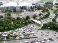 Thí điểm phương án chống ùn tắc tại khu vực sân bay Tân Sơn Nhất