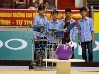 Nhiều robot gặp sự cố trong buổi thử sân tại VCK Robocon Việt Nam 2017
