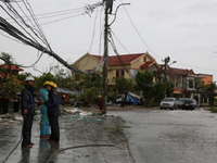 Hệ thống lưới điện tại Phú Yên tê liệt sau lũ