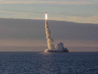 Tàu ngầm Nga tấn công IS ở Syria