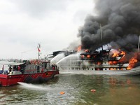 Quảng Ninh bàn giải pháp phòng cháy tàu du lịch