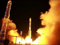 Nga phóng tên lửa Proton mang theo vệ tinh của Mỹ