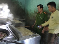 Đà Nẵng: Thưởng &apos;nóng&apos; cho người báo tin thực phẩm bẩn