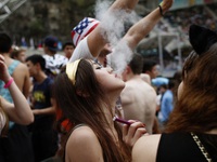 Gia tăng trẻ vị thành niên hút thuốc lá điện tử tại Mỹ