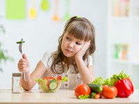 Nạp toàn đồ bổ dưỡng nhưng vì sao trẻ không tăng cân?