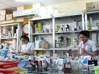 Tránh tình trạng tăng giá thuốc chữa bệnh dịp Tết Nguyên đán 2017