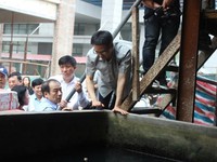 Phó Thủ tướng Vũ Đức Đam thị sát phòng dịch sốt xuất huyết tại Hà Nội