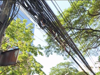 Bangkok tuyên chiến với “mạng nhện” dây điện