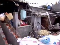 Phú Yên: Triều cường gây sập nhà dân