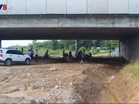 Cầu trên cao tốc ngàn tỉ Đà Nẵng - Quảng Ngãi bị thấm dột