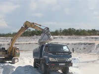 Quảng Nam: Khai thác cát gây nguy cơ mất mùa rau vụ Đông