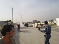 Đánh bom liều chết trước trụ sở ủy ban bầu cử Afghanistan