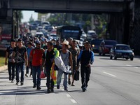 Vì sao hàng nghìn người di cư Trung Mỹ muốn đến Mỹ?