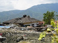 Còn 5.000 người mất tích sau động đất, sóng thần Indonesia