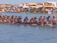 Náo nhiệt cuộc đua thuyền rắn ở Ấn Độ