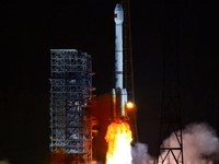 Trung Quốc phóng 2 vệ tinh định vị Bắc Đẩu