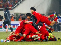 Chủ tịch LĐBĐ châu Á khen ĐT Việt Nam chơi xuất sắc, giành AFF Cup thuyết phục