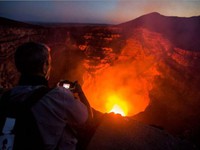 Hiện tượng “du lịch núi lửa”- một trò chơi mạo hiểm!