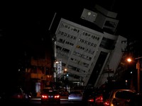 Đài Loan (Trung Quốc) ngừng hoạt động cứu hộ tại tòa nhà đổ nghiêng do động đất