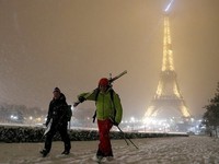 Giá lạnh tiếp tục hoành hành châu Âu, ít nhất 10 người thiệt mạng