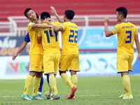 AFC Cup 2018: Văn Đức - Xuân Mạnh tỏa sáng, SLNA đánh bại nhà ĐKVĐ bóng đá Malaysia