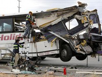 Tai nạn xe bus thảm khốc tại Argentina