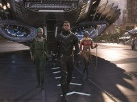 Black Panther đã “xô đổ” những khuôn mẫu về dòng phim siêu anh hùng Marvel như thế nào?