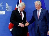 Anh và EU đạt thỏa thuận mới về chuyển giao hậu Brexit