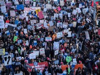 Mỹ: 'Biển người' xuống đường diễu hành kêu gọi siết chặt quản lý súng