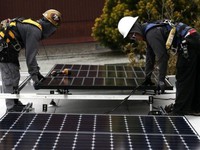 Bang California (Mỹ) yêu cầu xây nhà mới phải lắp tấm thu năng lượng mặt trời