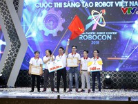 LH - ATM đăng quang ngôi vô địch Robocon Việt Nam 2018