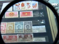 Bộ tem bưu chính đầu tiên in chân dung Bác Hồ