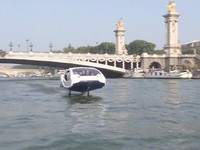 Thử nghiệm taxi bay trên sông Seine (Pháp)