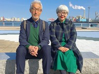 Cặp vợ chồng nổi tiếng ở tuổi U70 vì… mặc đồ đôi tuyệt đẹp