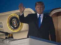 Tổng thống Donald Trump đến Singapore, sẵn sàng cho cuộc gặp thượng đỉnh Mỹ-Triều