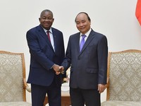 Việt Nam sẵn sàng giúp Mozambique về nông nghiệp, giáo dục, y tế