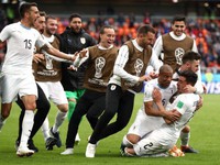 Chấm điểm trận Ai Cập 0-1 Uruguay: Gimenez làm lu mờ Suarez, Cavani