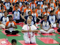 Thủ tướng Ấn Độ khai mạc Ngày Yoga quốc tế lần thứ 4