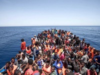 Cuộc khủng hoảng tị nạn đe dọa tương lai EU