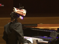 Cuộc tỷ thí piano bất phân thắng bại giữa nghệ sĩ và robot