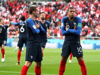 Lịch thi đấu và trực tiếp FIFA World Cup™ 2018 ngày 30/6, rạng sáng 01/7: Pháp - Argentina, Uruguay - Bồ Đào Nha