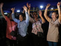 Người dân Thái Lan ăn mừng kỳ tích chiến dịch giải cứu đội bóng nhí