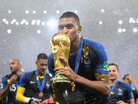 Mbappe tìm ra “bệ phóng” tới Quả bóng vàng FIFA