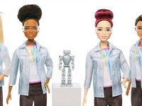 Búp bê Barbie làm nghề kỹ sư robot