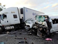 Hàng loạt tai nạn xe khách nghiêm trọng thời gian qua: Nguyên nhân do đâu?